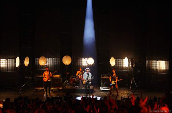 A26_A17K8715-v01-01so