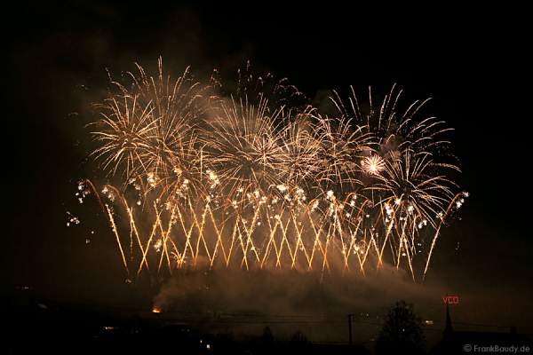 Feuerwerk bei der Sonnwendfeier Oensingen 2012 in der Schweiz