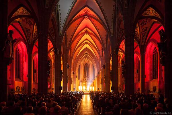 Glaubensfeuer Kirche St. Aposteln Viernheim-Katholikentag 2012