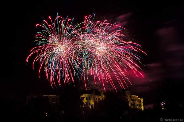 Feuerwerk bei der Eröffnung des neuen 4-Sterne Superior Hotels Bell Rock im Europa-Park