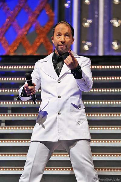 A06_IMG_0141-Jv01-01so