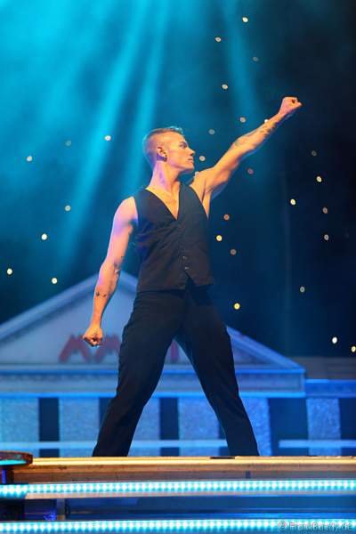 A08_IMG_0153-Jv01-01so