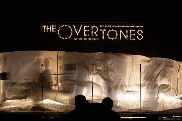 The Overtones  beim Konzert am 18. Februar 2013 in der Jahrhunderthalle Frankfurt