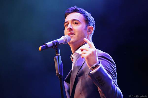 Mark Franks beim Konzert mit The Overtones am 18. Februar 2013 in der Jahrhunderthalle Frankfurt