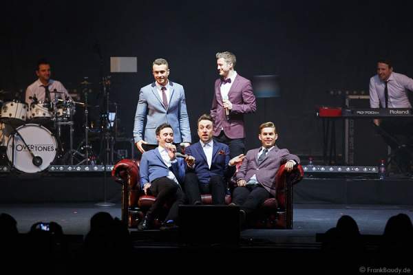 Lachie Chapman, Mike Crawshaw, Darren Everest, Mark Franks und Timmy Matley von The Overtones beim Konzert am 18. Februar 2013 in der Jahrhunderthalle Frankfurt