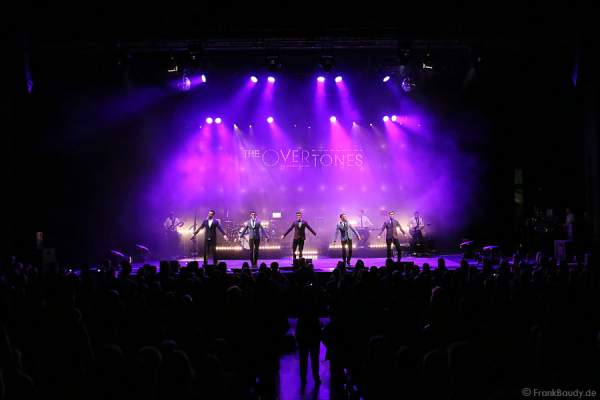 Lachie Chapman, Mike Crawshaw, Darren Everest, Mark Franks und Timmy Matley von The Overtones