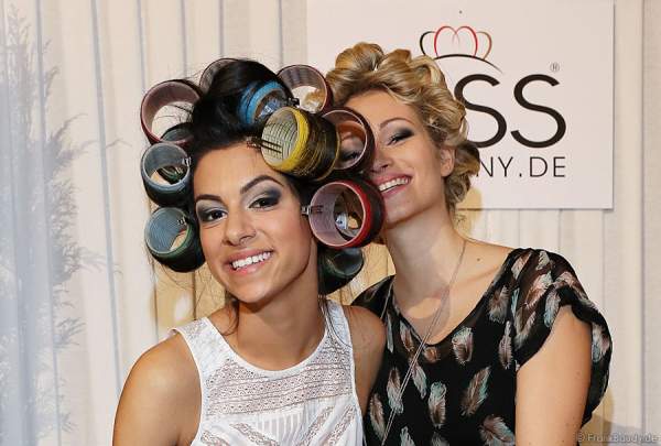 Die Teilnehmerinnen der Miss Germany 2013 bei den Vorbereitungen - Backstage