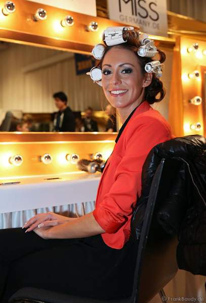 Die Teilnehmerinnen der Miss Germany 2013 bei den Vorbereitungen - Backstage