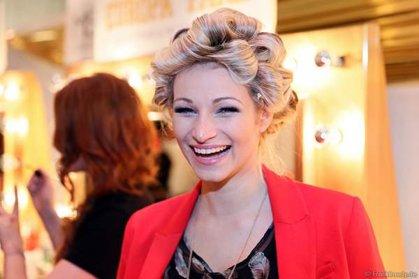 Die Teilnehmerinnen der Miss Germany 2013 bei den Vorbereitungen - Backstage