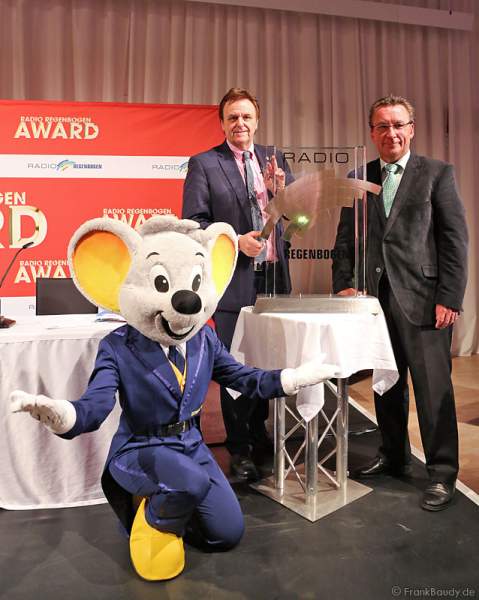 A05_IMG_8831-Jv01-01so