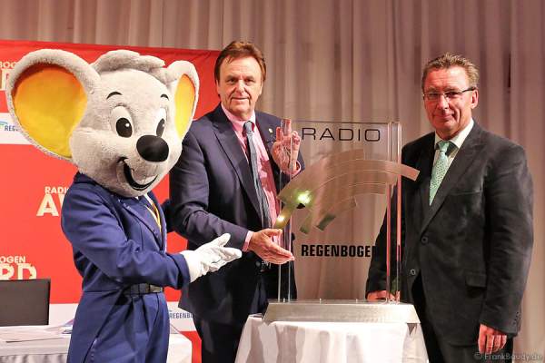 A06_IMG_8829-Jv01-01so