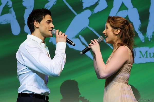 Hauptdarsteller Gian Marco Schiaretti & Merle Hoch bei Disneys Musical TARZAN in Stuttgart