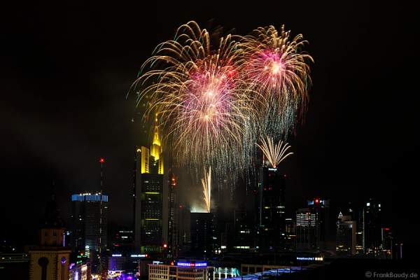 Wolkenkratzer Festival 2013 - Feuewerk