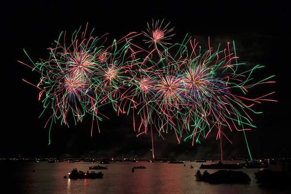 Feuerwerk beim Züri Fäscht 2013