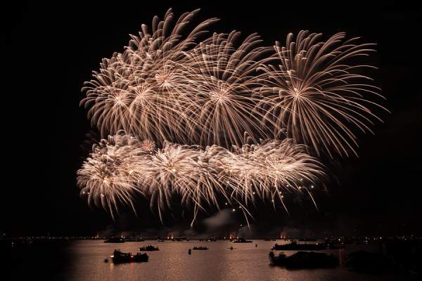 Feuerwerk beim Züri Fäscht 2013