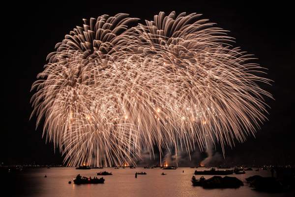 Feuerwerk beim Züri Fäscht 2013