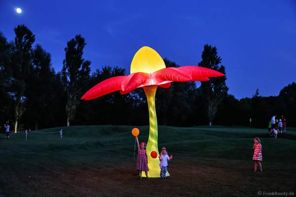 Leuchtende Skulpturen beim Sommerfest 2013 im Golf Club St. Leon-Rot