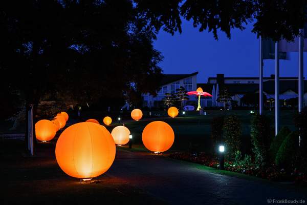 Leuchtende Skulpturen beim Sommerfest 2013 im Golf Club St. Leon-Rot