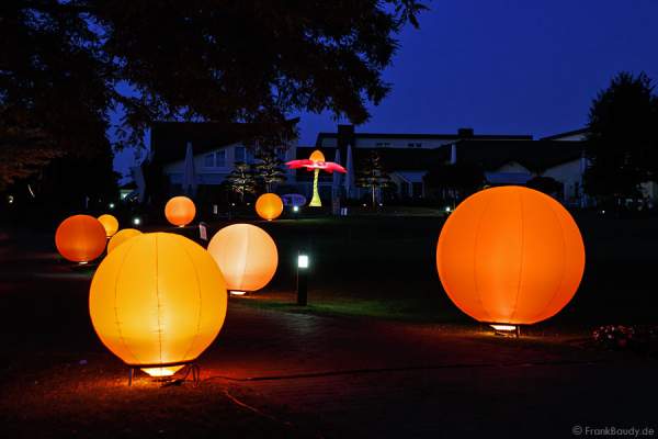 Leuchtende Skulpturen beim Sommerfest 2013 im Golf Club St. Leon-Rot