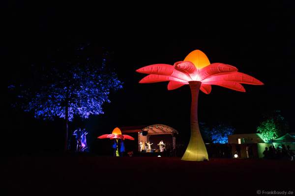 Leuchtende Skulpturen beim Sommerfest 2013 im Golf Club St. Leon-Rot