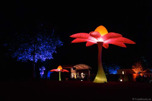 Leuchtende Skulpturen beim Sommerfest 2013 im Golf Club St. Leon-Rot