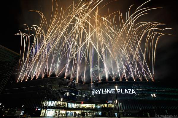 Feuerwerk Eröffnungsfeier Skyline Plaza Frankfurt