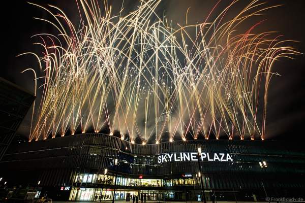 Feuerwerk Eröffnungsfeier Skyline Plaza Frankfurt
