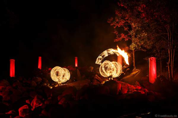 Feuershow von Project PQ bei Felsenmeer in Flammen 2013