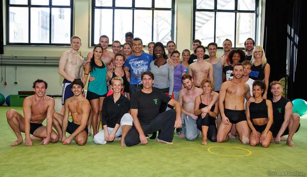 Das Ensemble des Musicals Tarzan in Stuttgart