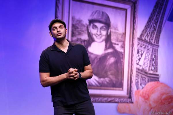 Kaya Yanar bei seiner Show Around the World
