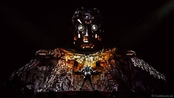 Weltpremiere der Show CIRCUS von DJ BoBo