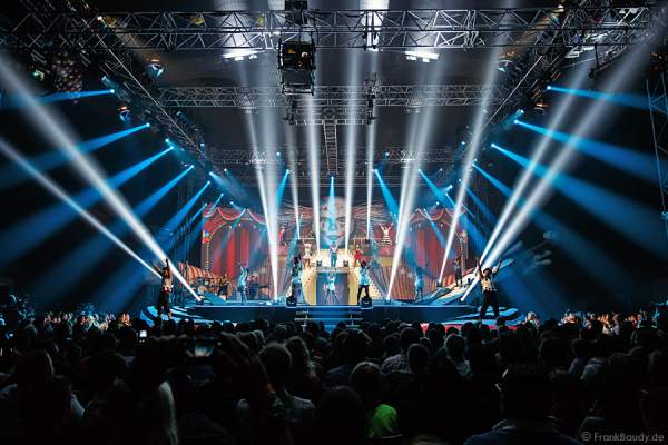 Lightshow bei der Weltpremiere der Show CIRCUS von DJ BoBo