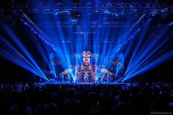 Lightshow bei der Weltpremiere der Show CIRCUS von DJ BoBo