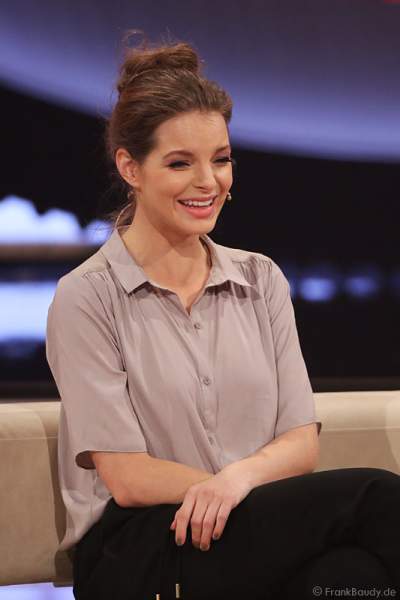 Yvonne Catterfeld bei Verstehen Sie Spaß? live aus der Baden-Arena Offenburg 2013