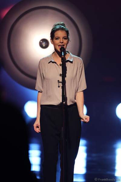 Yvonne Catterfeld bei Verstehen Sie Spaß? live aus der Baden-Arena Offenburg 2013