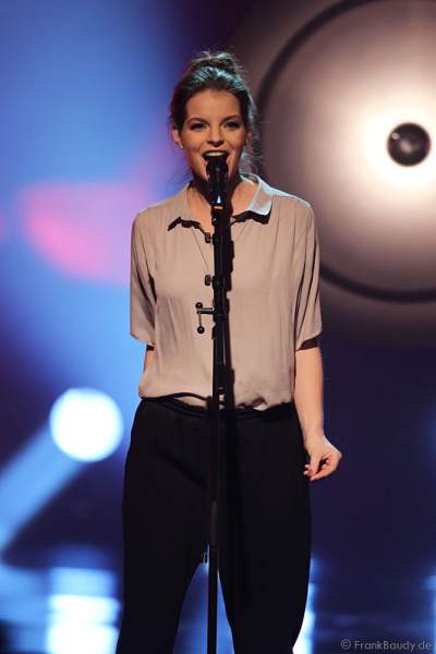 Yvonne Catterfeld bei Verstehen Sie Spaß? live aus der Baden-Arena Offenburg 2013