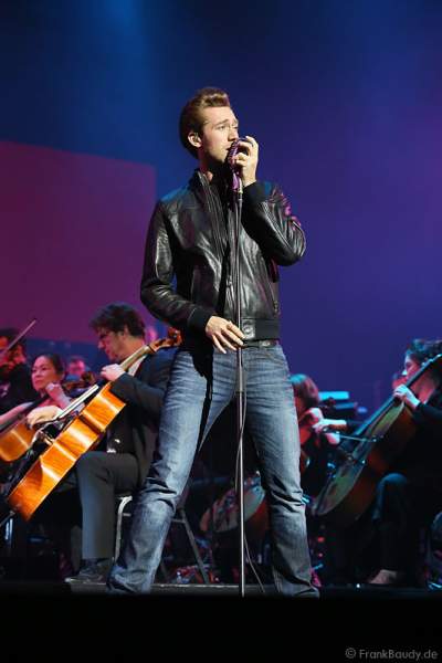 Rüdiger Brans von der Rock'n'Roll-Band The Baseballs bei AIDA Night of the Proms 2013 – SAP Arena Mannheim