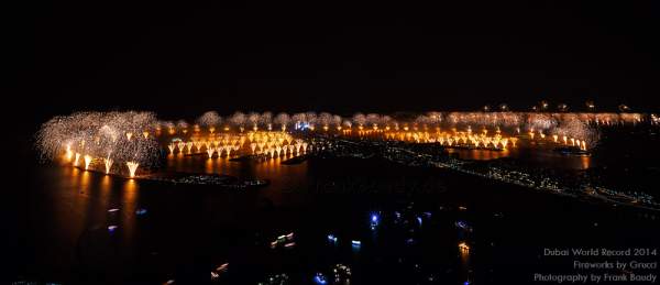 Dubai World Record 2014 Fireworks - Größtes Feuerwerk der Welt