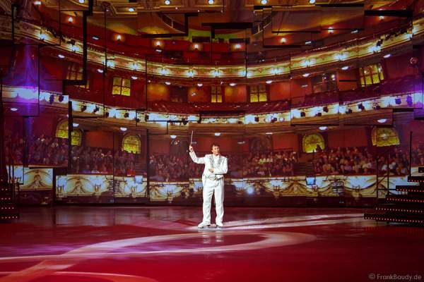 Norbert Schramm bei HOLIDAY ON ICE Show PLATINUM