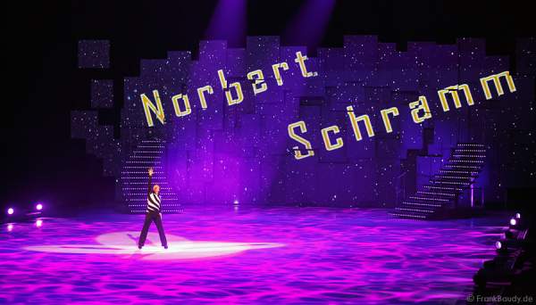 Norbert Schramm bei HOLIDAY ON ICE Show PLATINUM