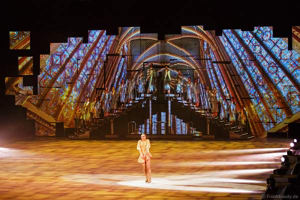 Holiday on Ice - PLATINUM