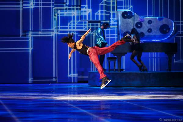 Rohene Ward bei Holiday on Ice - PLATINUM