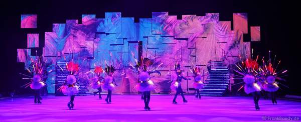 Holiday on Ice - PLATINUM