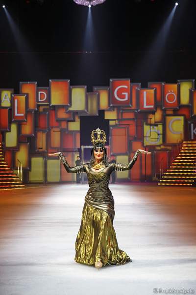 Holiday on Ice - PLATINUM