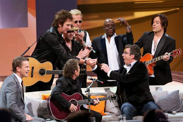 Hans Sigl im Duett mit Peter Maffay bei Wetten, dass..? am 25. Januar 2014 in Karlsruhe