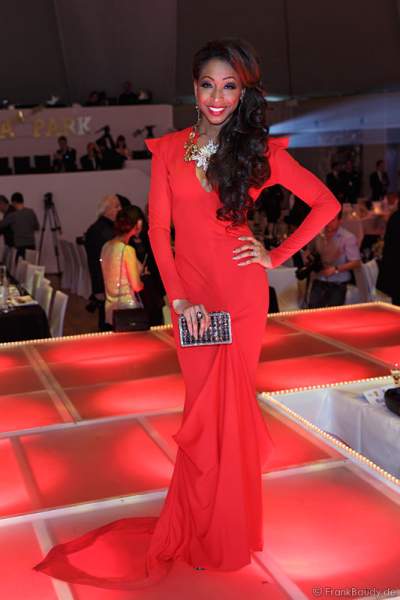 N'Kenge beim Miss Germany 2014 Finale