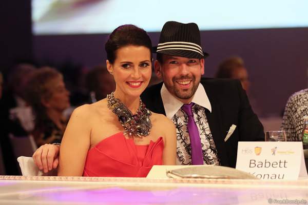 Babett Konau, Miss Germany 2003, und Kay Maximilian Rainger beim Miss Germany 2014 Finale
