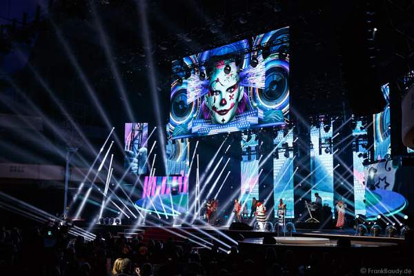 DJ Bobo mit Circus beim PRG Live Entertainment Award (LEA) 2014 in der Festhalle Frankfurt