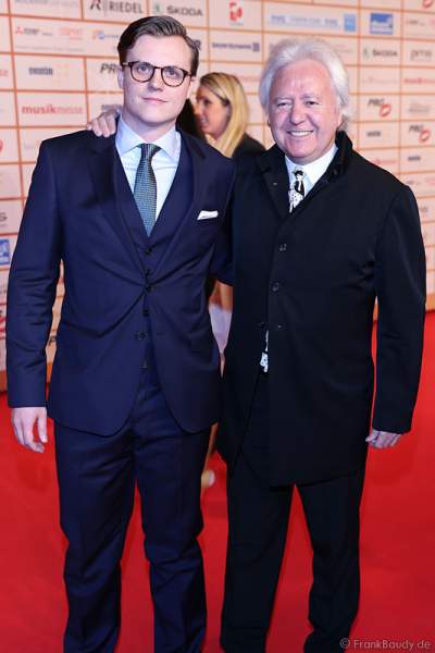 X62_IMG_6220-Jv01-01so