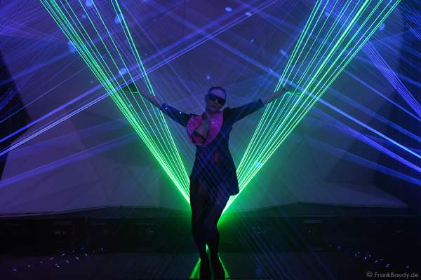 A13_Lasershow der Firma Kvant auf der Prolight + Sound 2014
